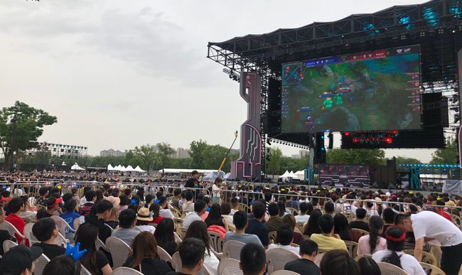 还彰显了团 还彰显了团
